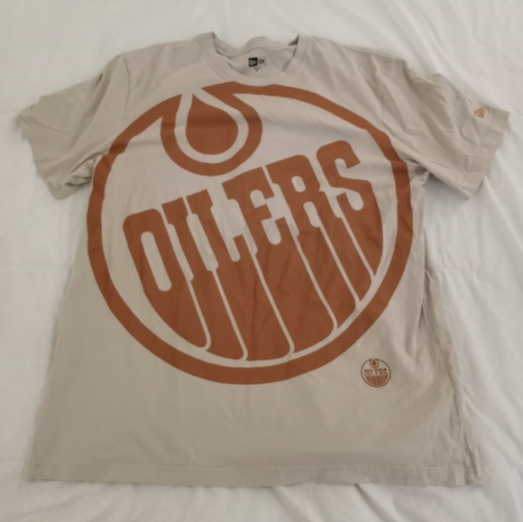 New Era Other - 🕊NEW ERA plus Size EDMONTON OILERS tshirt🕊